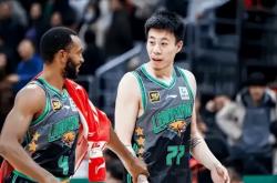 开云平台-凯尔特人翻盘山东队，张镇麟状态火热