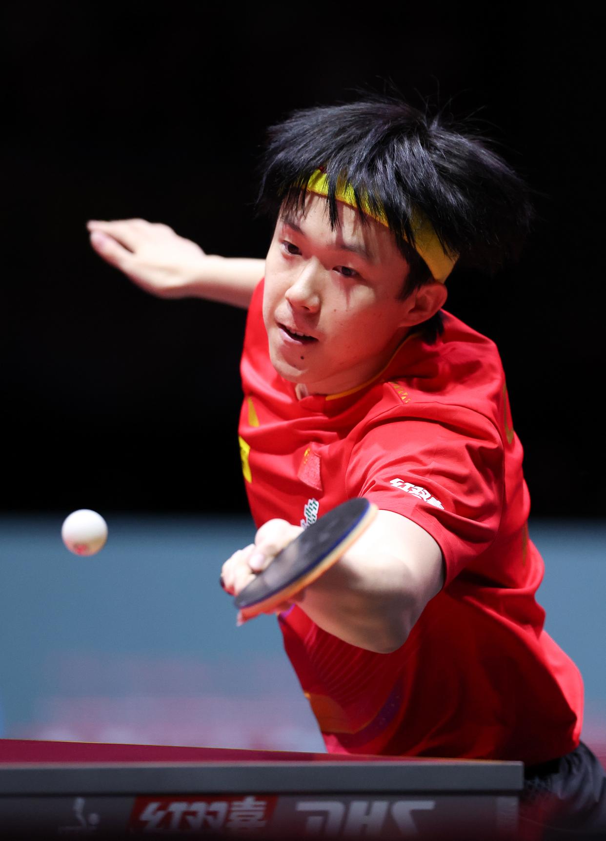 乒乓球选手刷新世界纪录，震撼全场