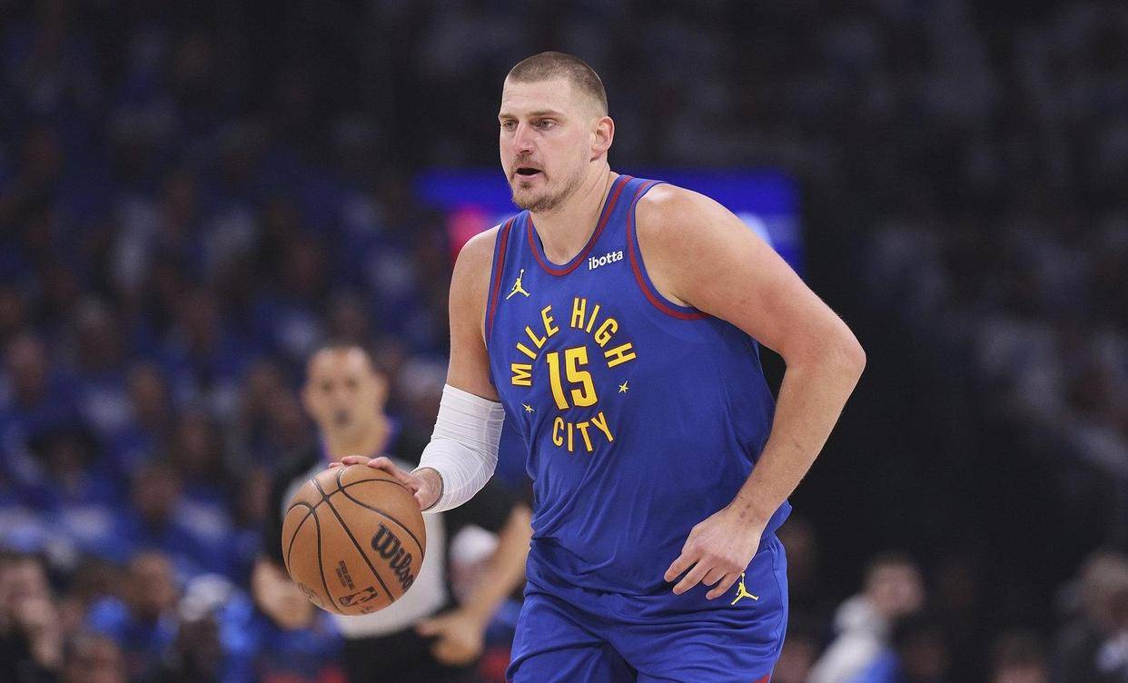 勇士力克江苏队，霍勒迪高光表现