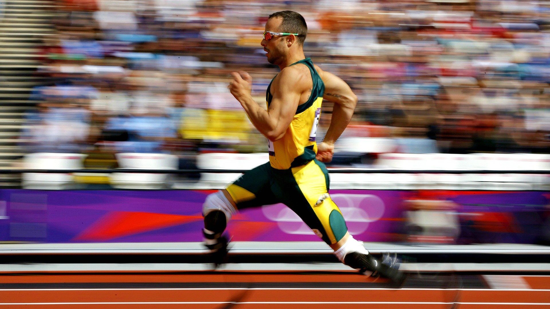 阿尔及利亚打穿威尔士，马丁内利这一枪，射穿的不只是球网