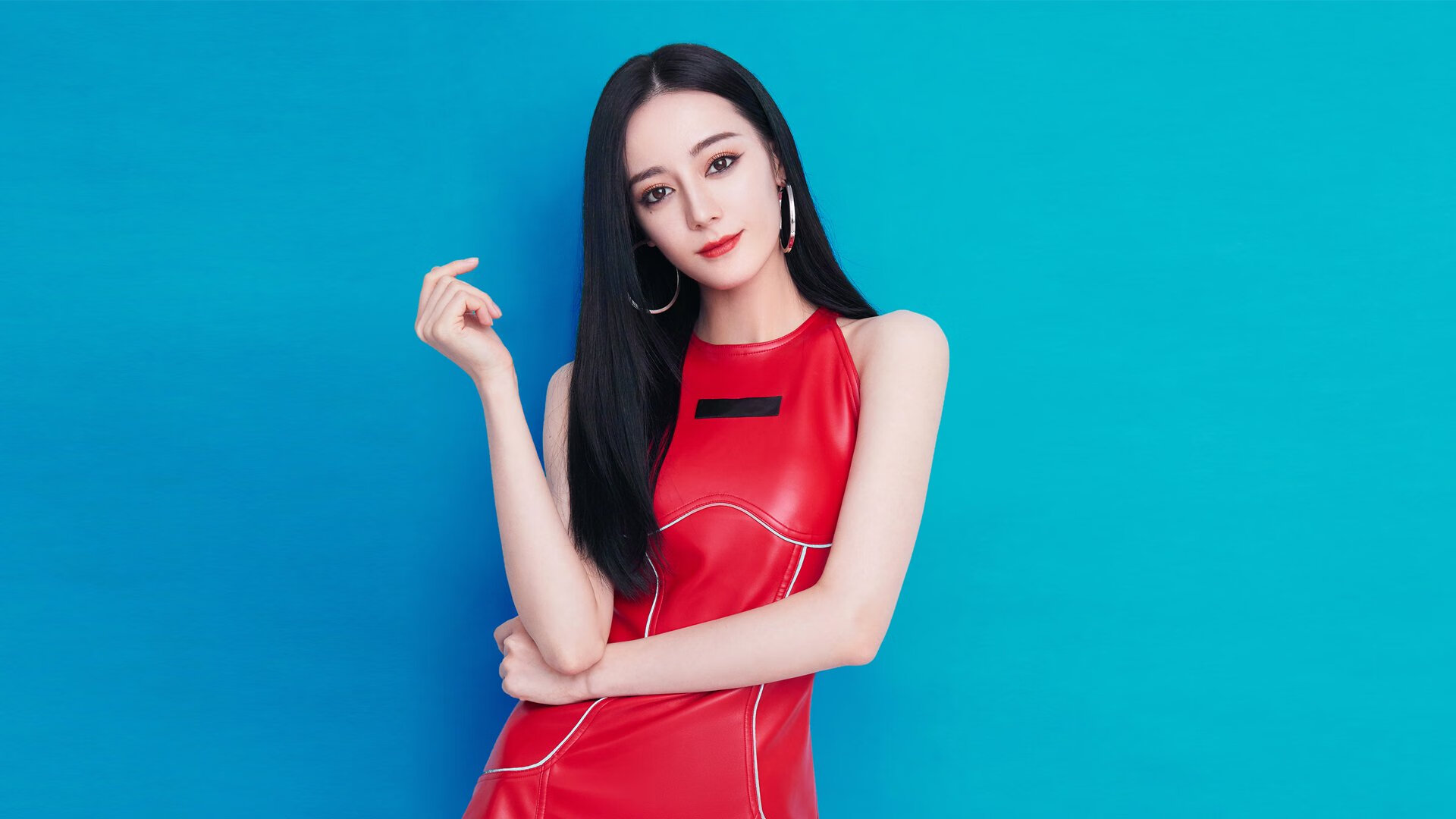 萨卡进攻端无人可挡，沙特压制中国，足球战术的双重解析