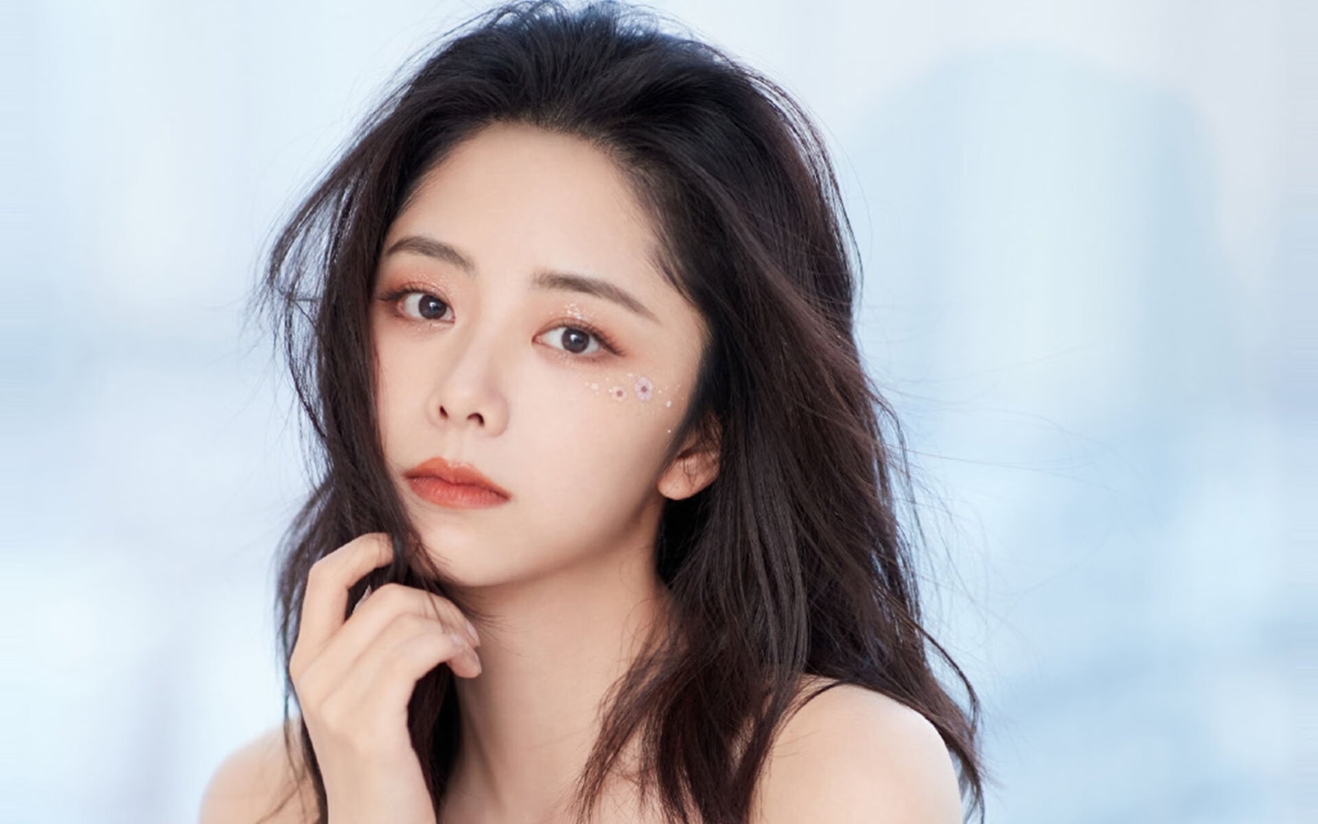 霍勒迪爆发助独行侠稳扎稳打,主场力擒快船展现实力